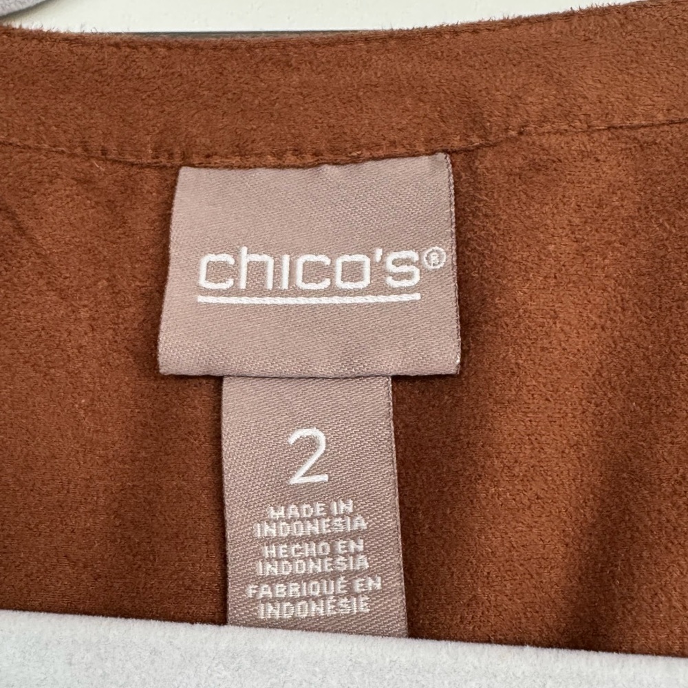 Beautiful suede-look chestnut color Chicos top size 2 - Picture 4 of 4